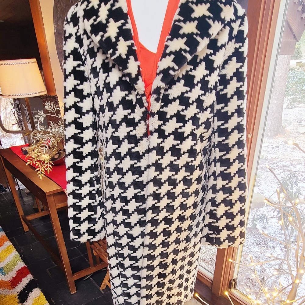 Express Houndstooth Faux Fur Coat